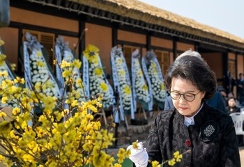 김유정 선생 86주기 추모제